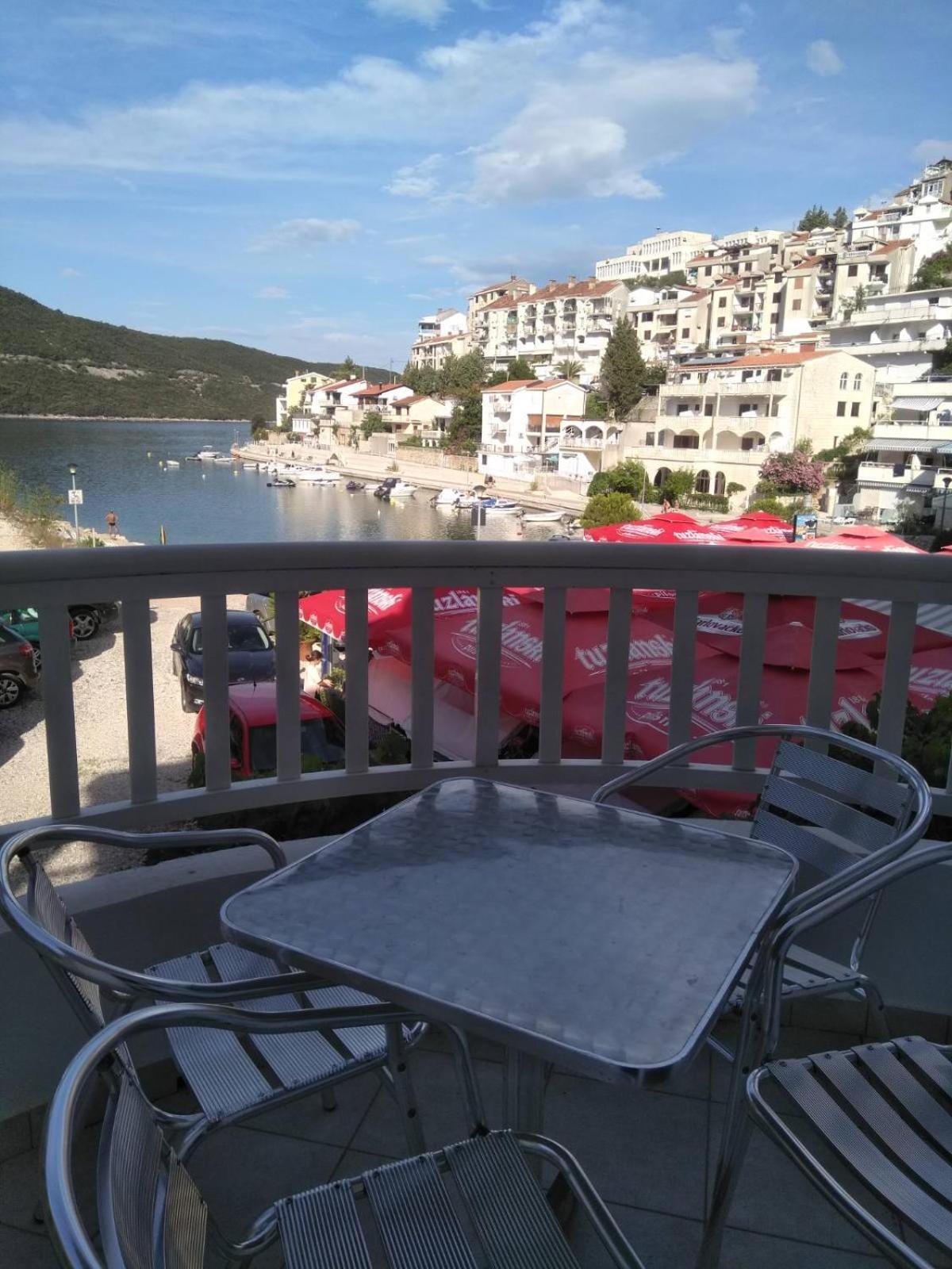 Apartments Matej نيوم الغرفة الصورة