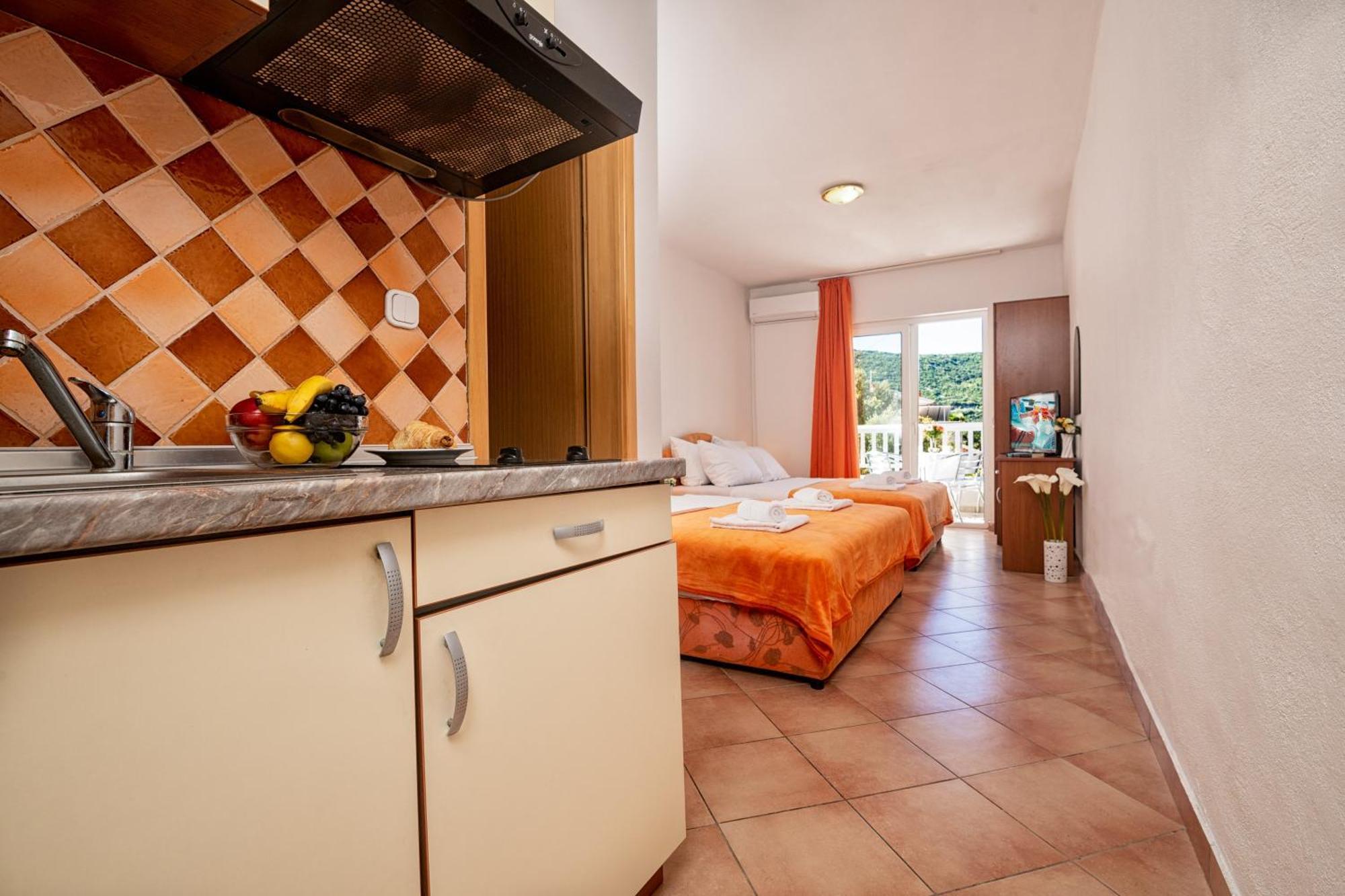 Apartments Matej نيوم الغرفة الصورة