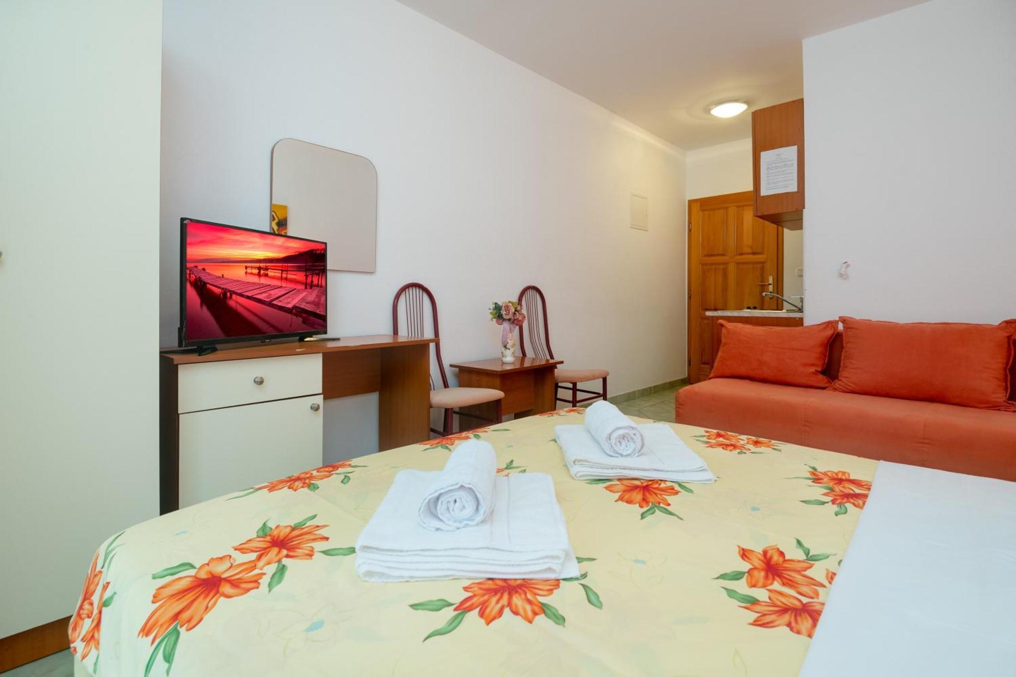 Apartments Matej نيوم الغرفة الصورة