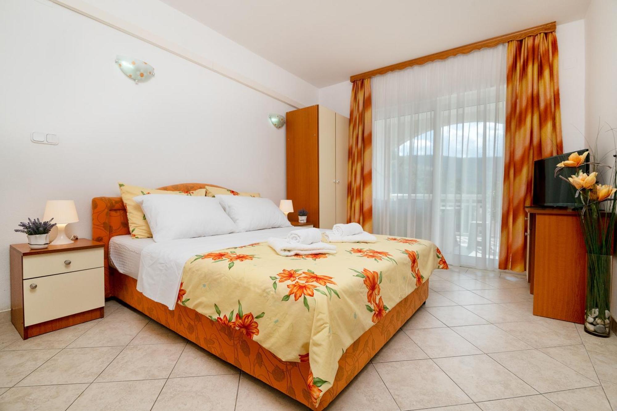 Apartments Matej نيوم الغرفة الصورة