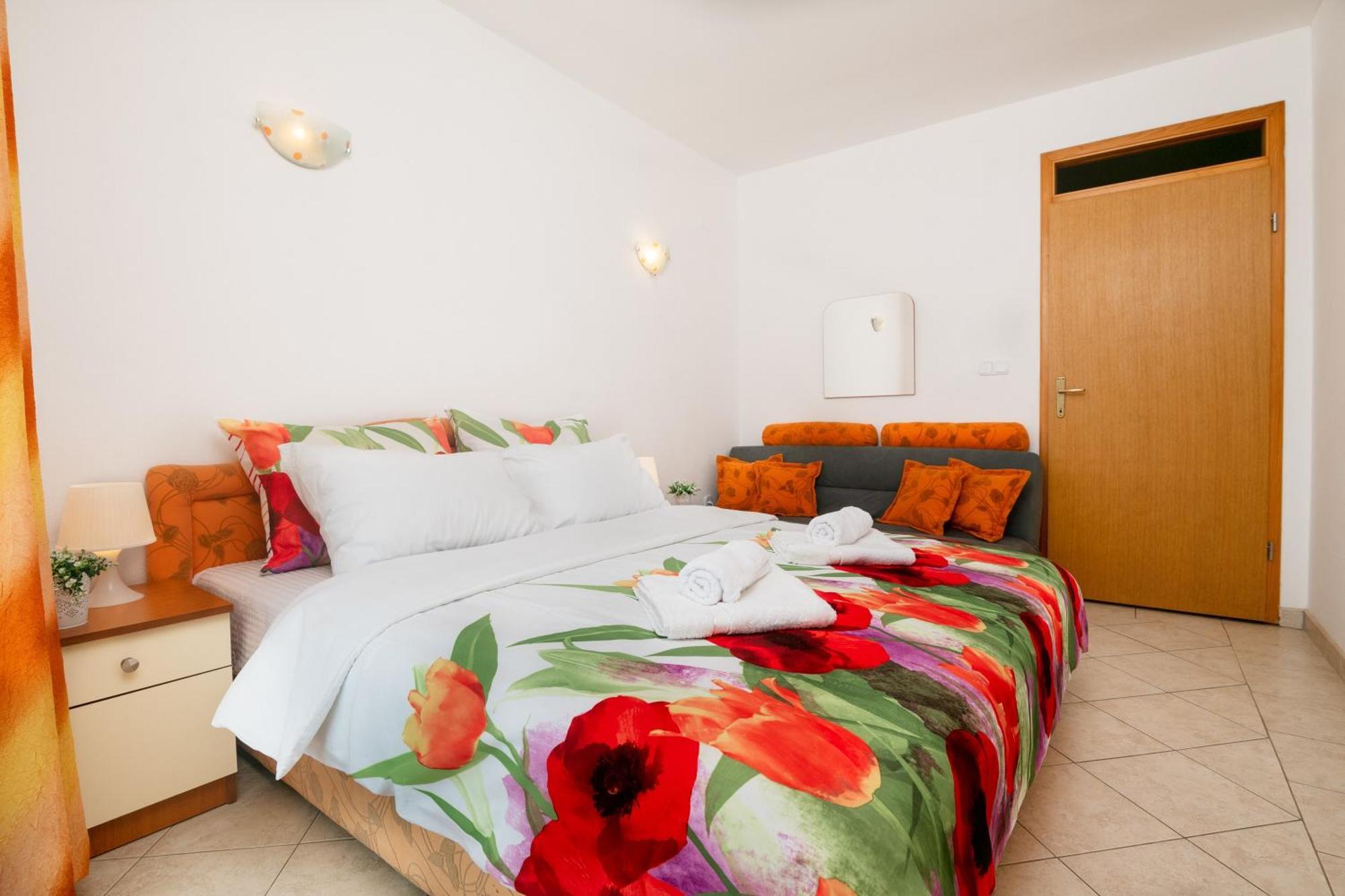 Apartments Matej نيوم الغرفة الصورة
