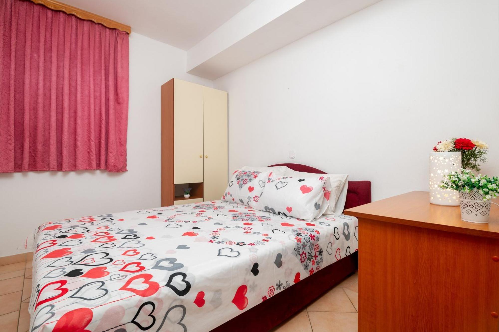 Apartments Matej نيوم الغرفة الصورة