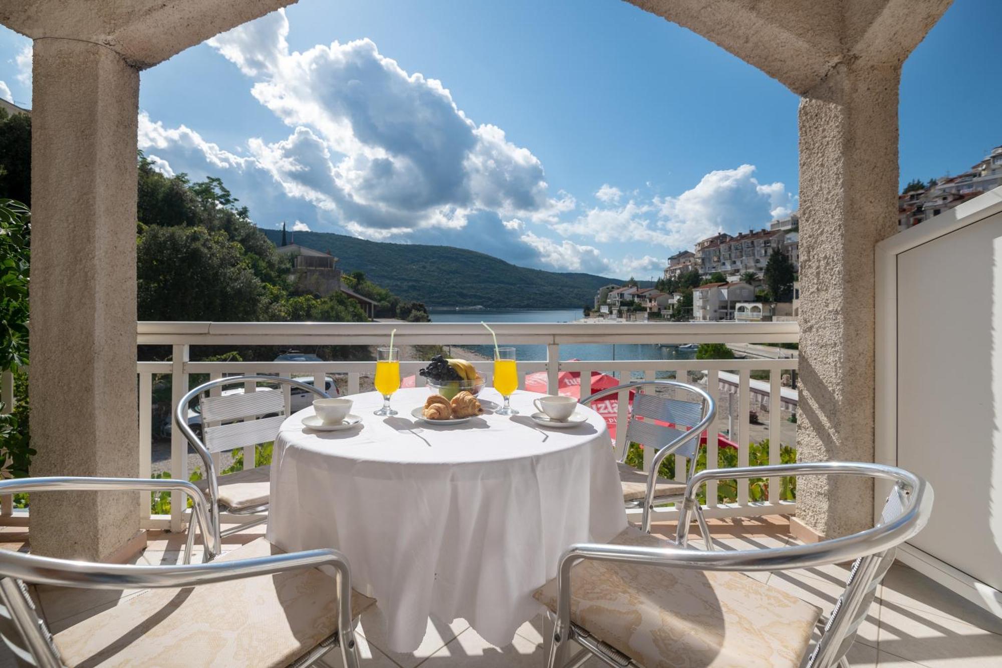 Apartments Matej نيوم الغرفة الصورة
